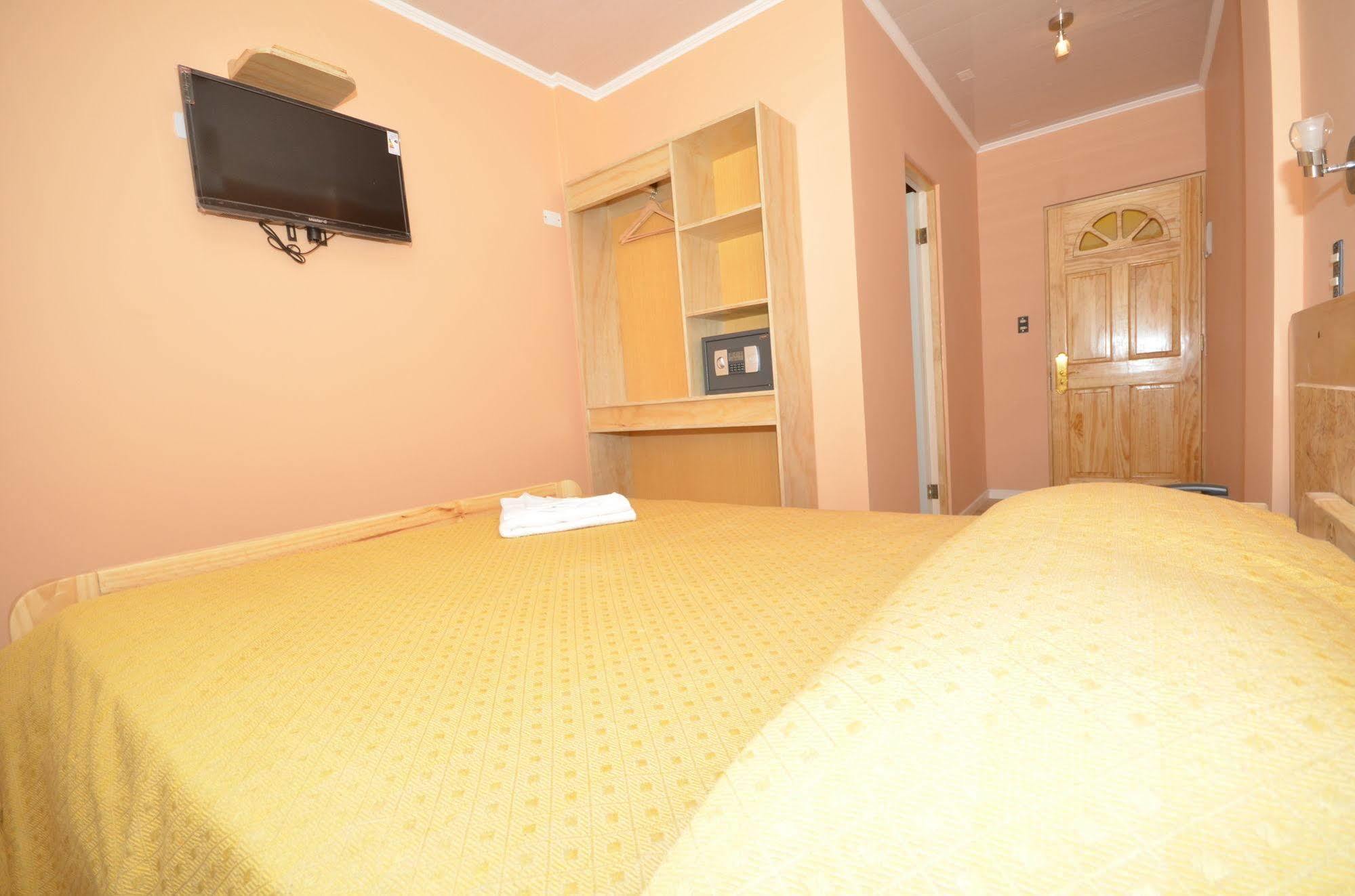 Ayelen Express Hotel Каламa Екстериор снимка