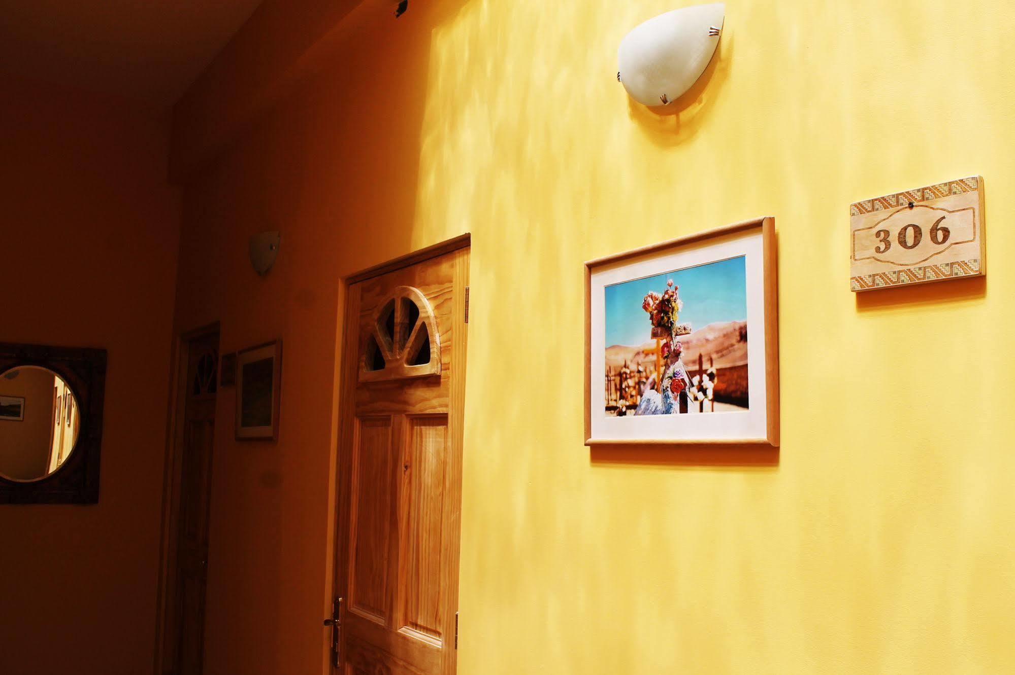 Ayelen Express Hotel Каламa Екстериор снимка